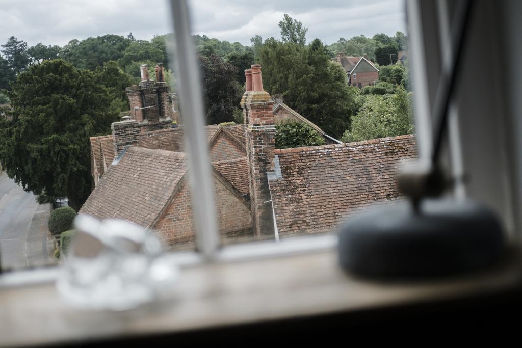 Hotel Hinds Head Aldermaston Exteriér fotografie