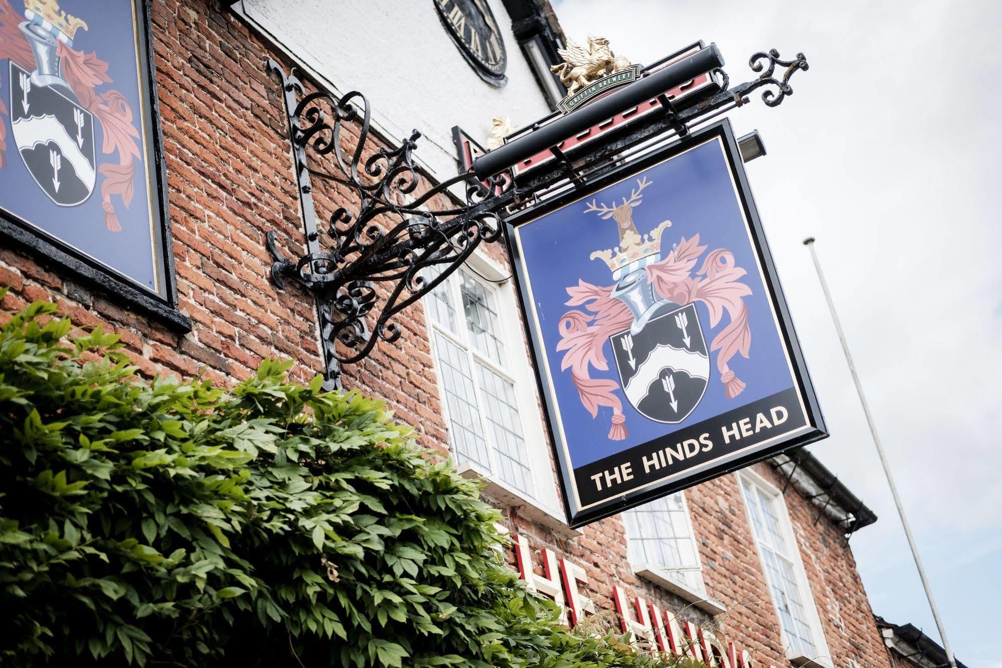 Hotel Hinds Head Aldermaston Exteriér fotografie