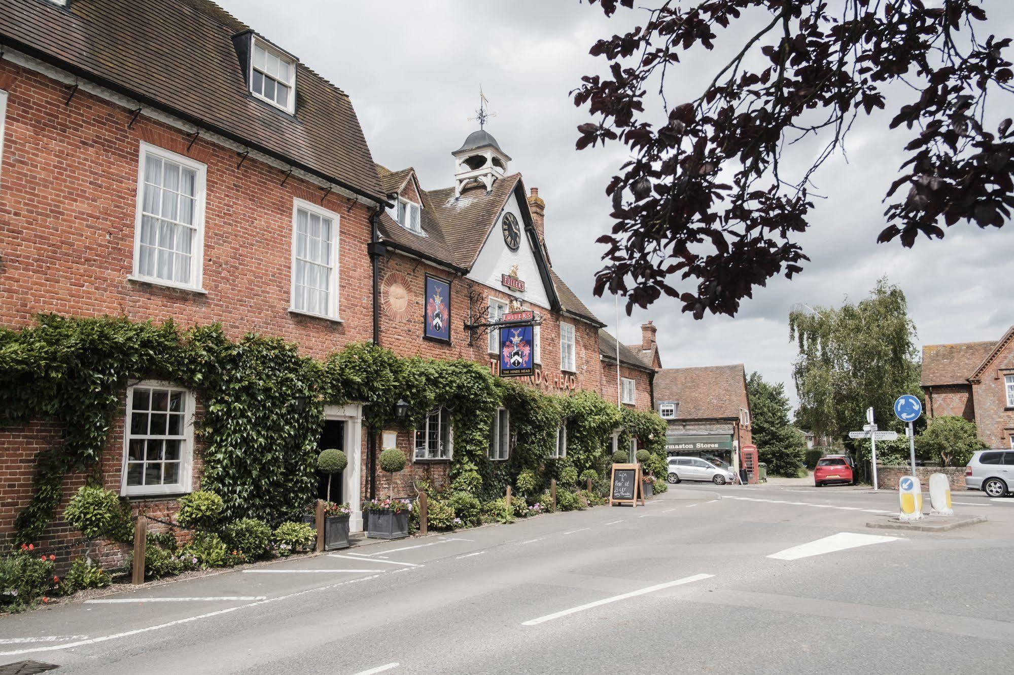 Hotel Hinds Head Aldermaston Exteriér fotografie